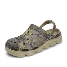 Мужские пляжные сандалии карамельного цвета с полой подошвой камуфляжного цвета; мужские тапочки с отверстиями; Открытый спортивный светильник; сезон лето