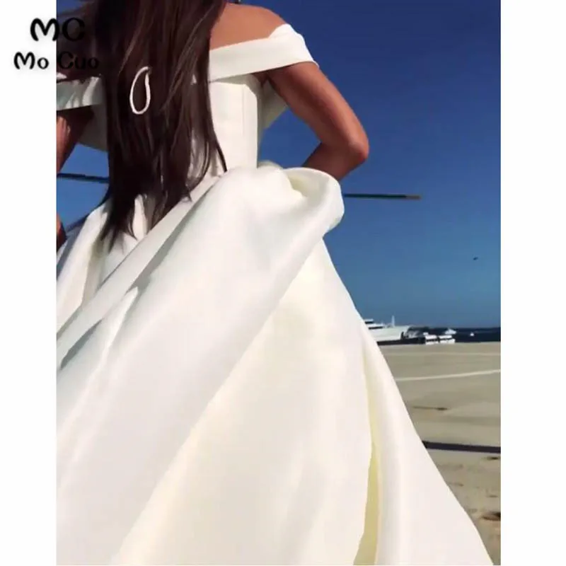 Deep V-neck Ball Gowns Satin Wedding Dresses Off The Shoulder44