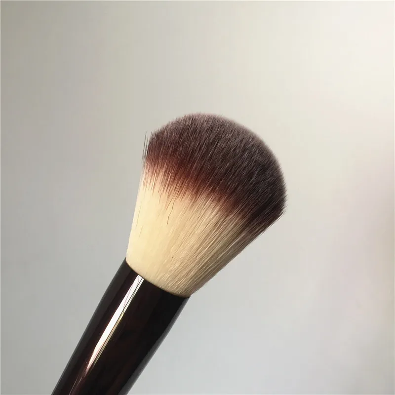 Hourglass No.1 Powder Brush _ 2