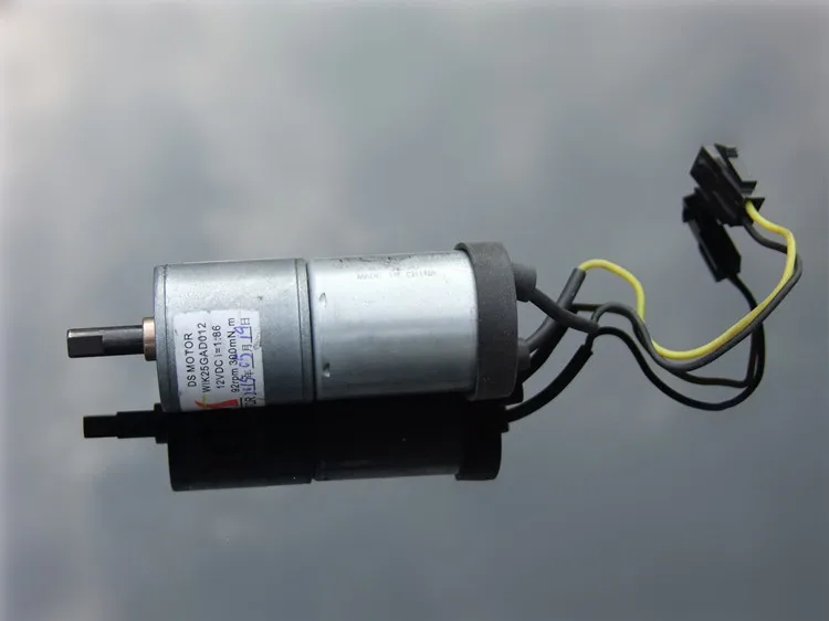 

DS 370 DC Gear motor with metal gear 3 kg. CM 12V 92RPM