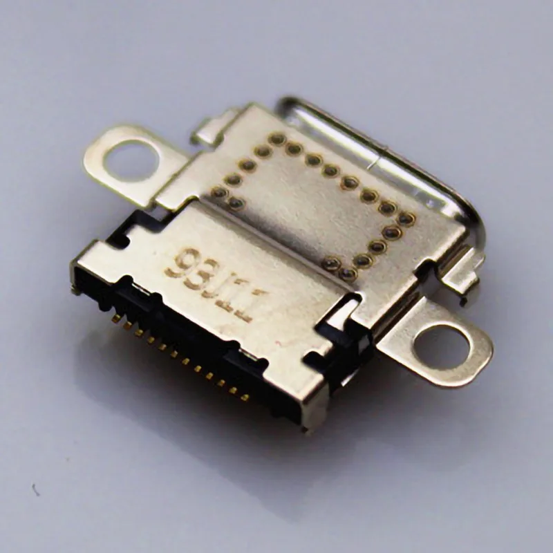 KL1438 (5)