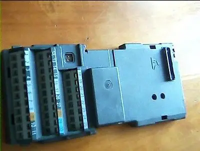 

DHL/EMS 2 Sets Used Original 1790L811A Micromaster Terminal Block MM440/430 inverter I/O Board