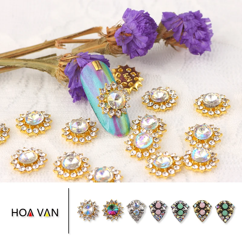 10pcs/lot crystals 3D Glitter Nail Art Sticker Retro Metal Style triangle Round Alloy Tips Decoration Charms AB Jewelry | Красота и