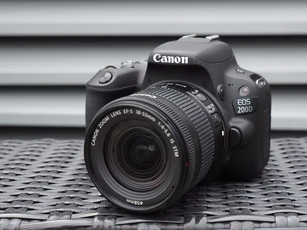 Canon Eos 200d Rebelle Sl2 Appareil Photo Reflex Numerique 18
