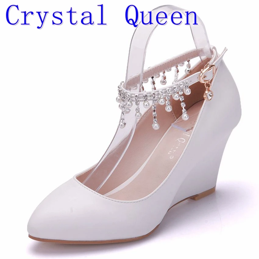 

Crystal Queen Women Shoes Wedge High Heels Pointed Toe Office Wedding Party Spring Autumn White Bridal Pumps Pearl Diamond Chain