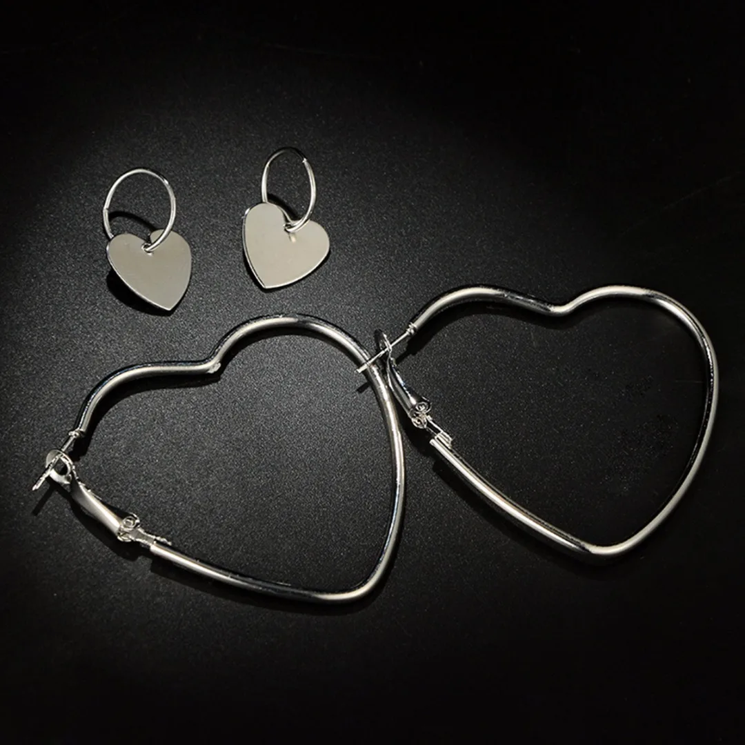 Cute Love Heart Dangle Earring 2 Pairs Women Silver Color Hollow Pendant Earring Chic Fashion Statement Jewelry boucle d'oreille
