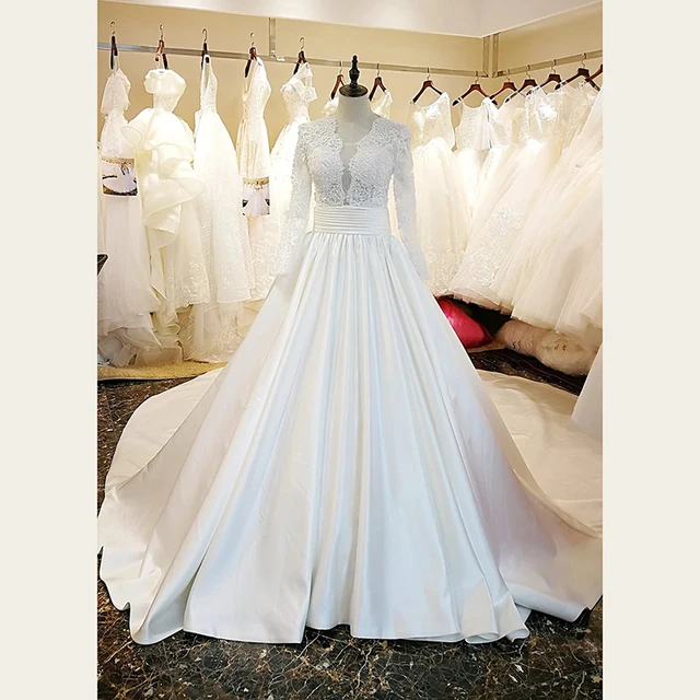 Super Long Train Wedding Dresses