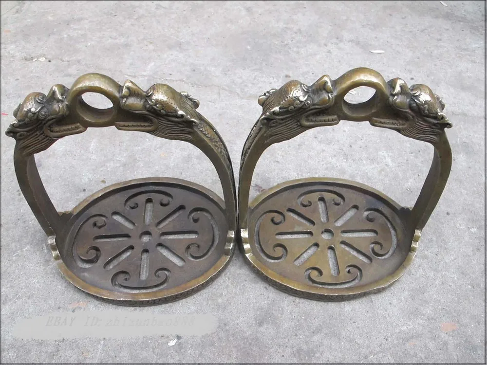 

6.5"China Sino Bronze Snow Petal flower metal saddle stirrup horse pedal pair