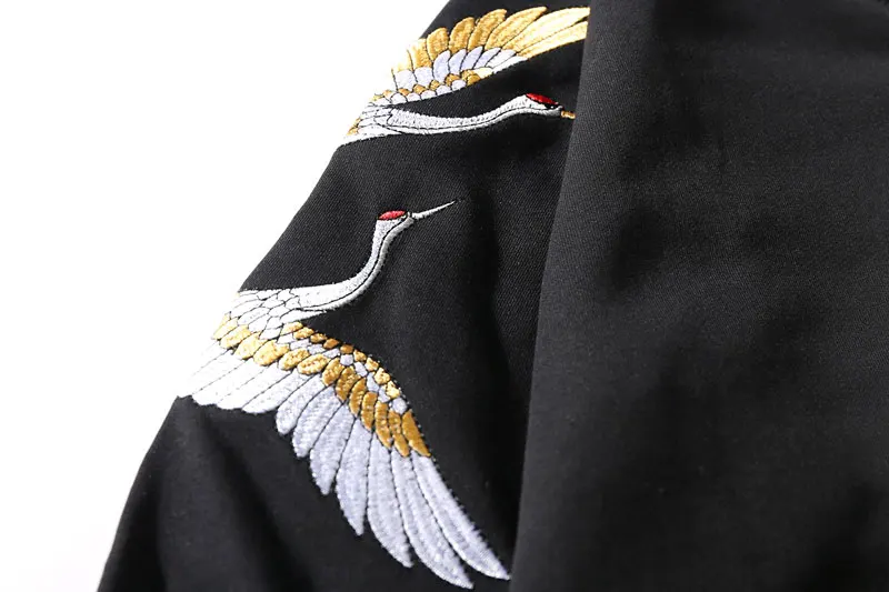 Sleeve Embroidery Crane Pullover Hoodies 4