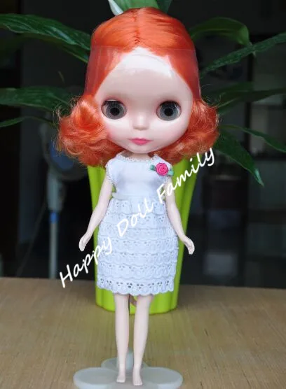 

Blyth doll, nude Blyth doll of 2008 version, color of eyechip and makeup on face are random, orange short hair 02