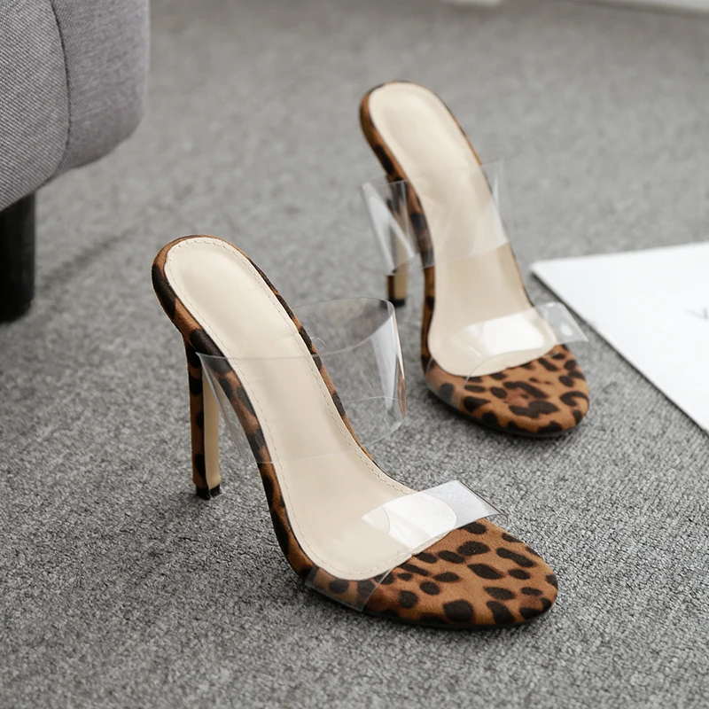 Boussac/пикантные босоножки на высоком каблуке с леопардовым принтом; женские прозрачные босоножки из пвх; женские летние босоножки; женская обувь; SWC0747