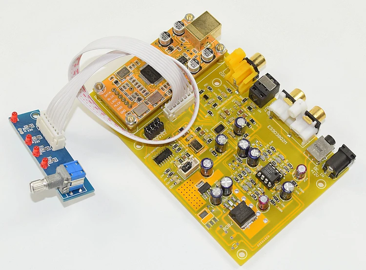 ES9038Q2M stereo mobile audio DAC decoder board Support Fiber Coaxial USB IIS 32-bit Input Three-way Convert XMOS-XU208 / SA9227
