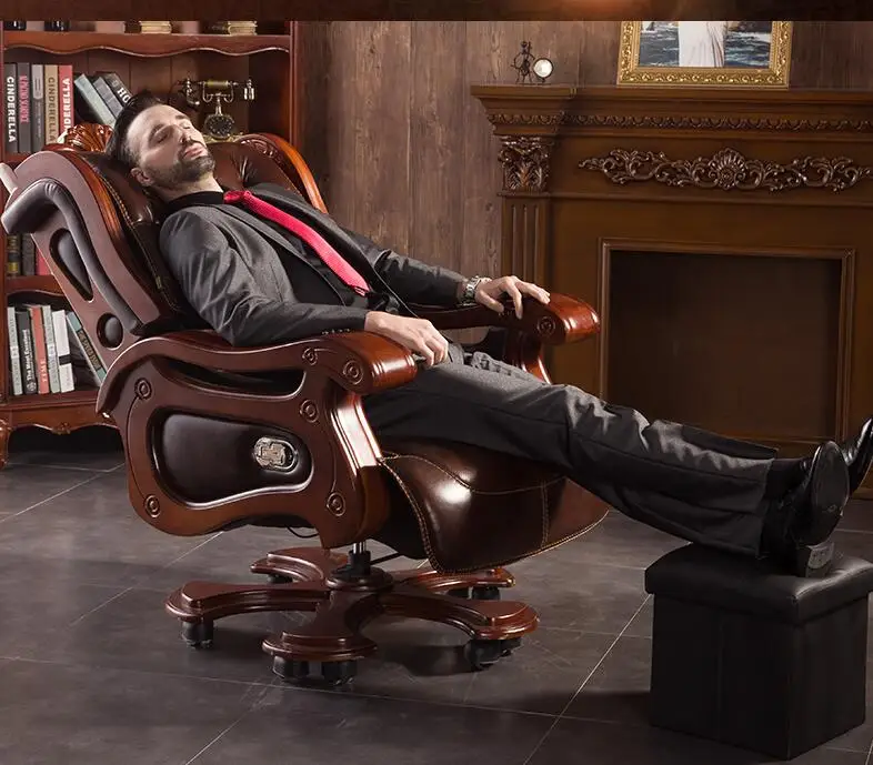 кресло для сидения полулежа. кресло мешок кокон в интерьере. удобно устроившись в кресле. бескаркасное кресло cocoon chair. человек в кресле.