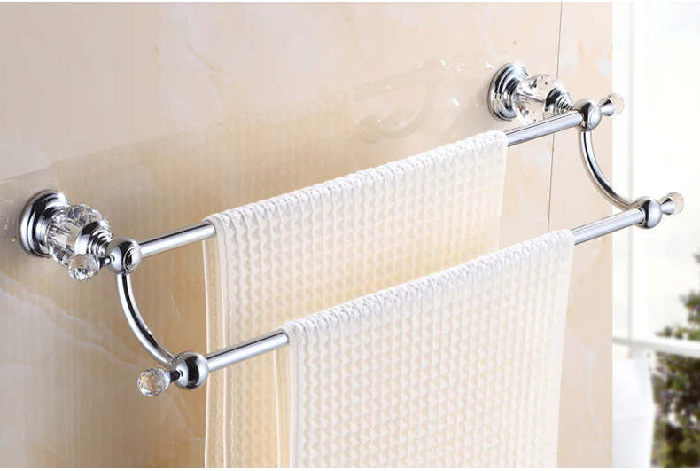 Bathroom accessories (8)