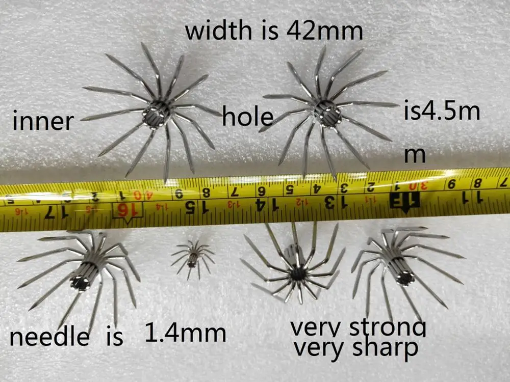 

MR OCTOPUS 30pcs squid hooks .squid jigs ,hooks ,stainlees steel . 12pcs needles.