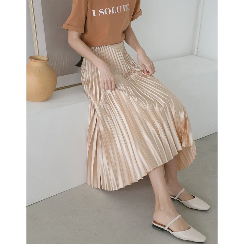 

Women's Summer Women's Skirt Black White Loose Long High Waist Pleated Skirt Summer Simple Bright Women's Pants 0921
