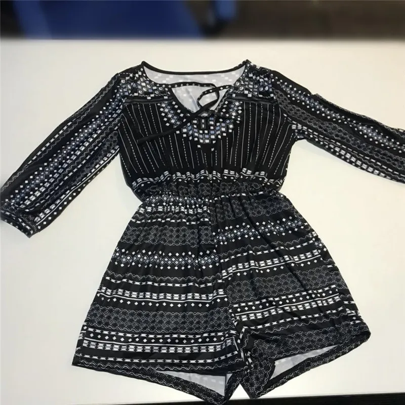 2018 Summer Women Plus Size Rompers V-Neck Jumpsuit Hollow Out Lace Up Half Sleeve Vintage High Waist Rompers 2018 Summer Women Plus Size Rompers V-Neck Jumpsuit Hollow Out Lace Up Half Sleeve Vintage High Waist Rompers