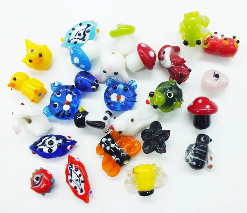 Wholesale 200 PCS animals glass beads (Note that random send)