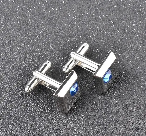 

2019 New Simple Style Black Rectangle Luxury Engraved Gentleman Hot Fashion Crystal Wedding Gift Men Square Vintage Cuff Links