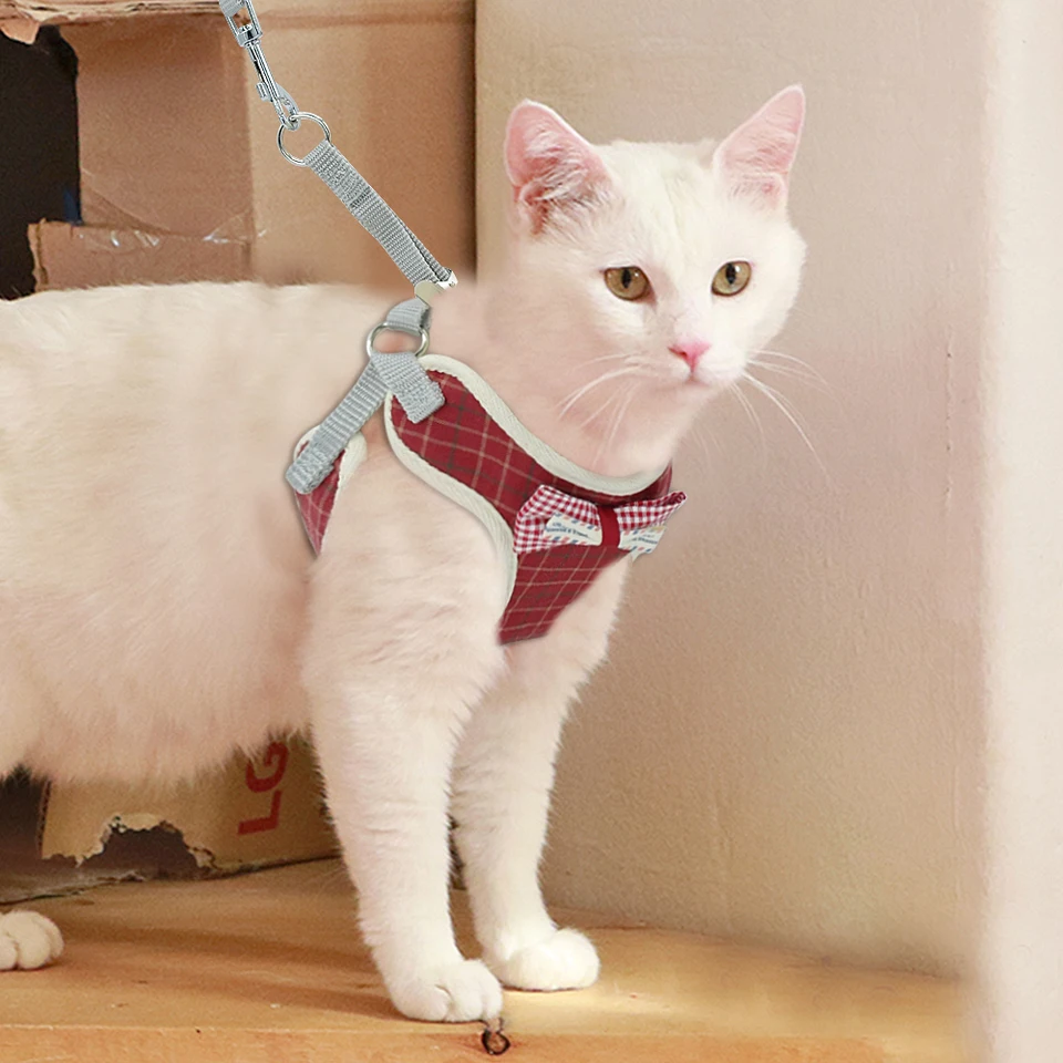 Nylon Cats Collar Soft Padded Cats Harness Vest with Rope Breathable Pet Vest Rope Portable Pet Supplies