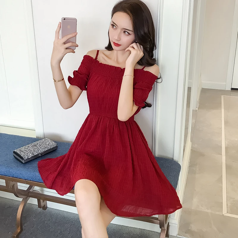 2019 عارضة فستان صيفي النساء السباغيتي حزام تمثال نصفي مرنة رائع مائل الرقبة الصلبة الأحمر Dressss أنيقة Vestiodos