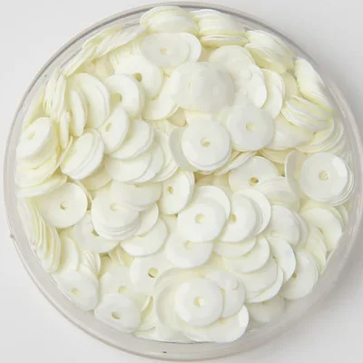 

3000pcs/lot (30g) White color 6mm Faceted round loose sequins Paillettes sewing Wedding craft DIY Good quality Free Shipping
