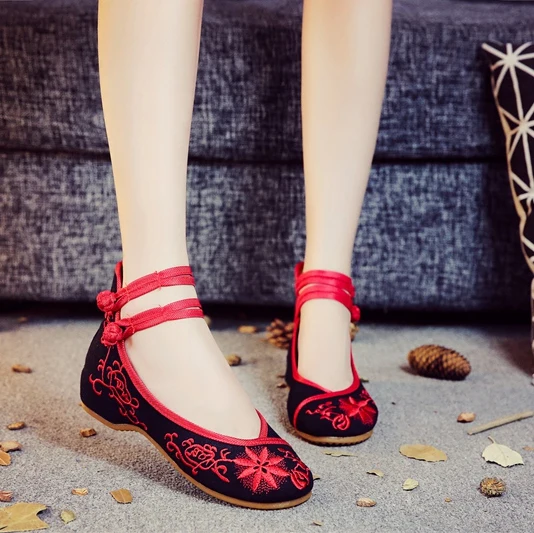 Veowalk/ручной работы Винтаж Для женщин балетки на плоской подошве в традиционном китайском стиле цветок вышивать хлопчатобумажной ткани женская обувь туфли для прогулок тканевые - Цвет: 3 Black