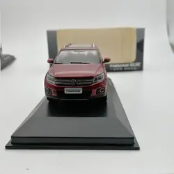 Литья под давлением 1:18 сплава игрушки модель гоночной машины Volkswagen TIGUAN детей машинки оригинальный авторизованный дети игрушечные лошадки