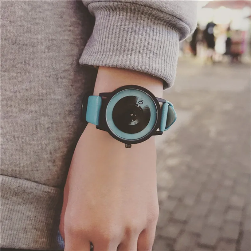 

Hot Sale Fabulous Fashion Simple And Creative Trends Couple Lovers Black Strap Watch relojes mujer kol saati Dec27