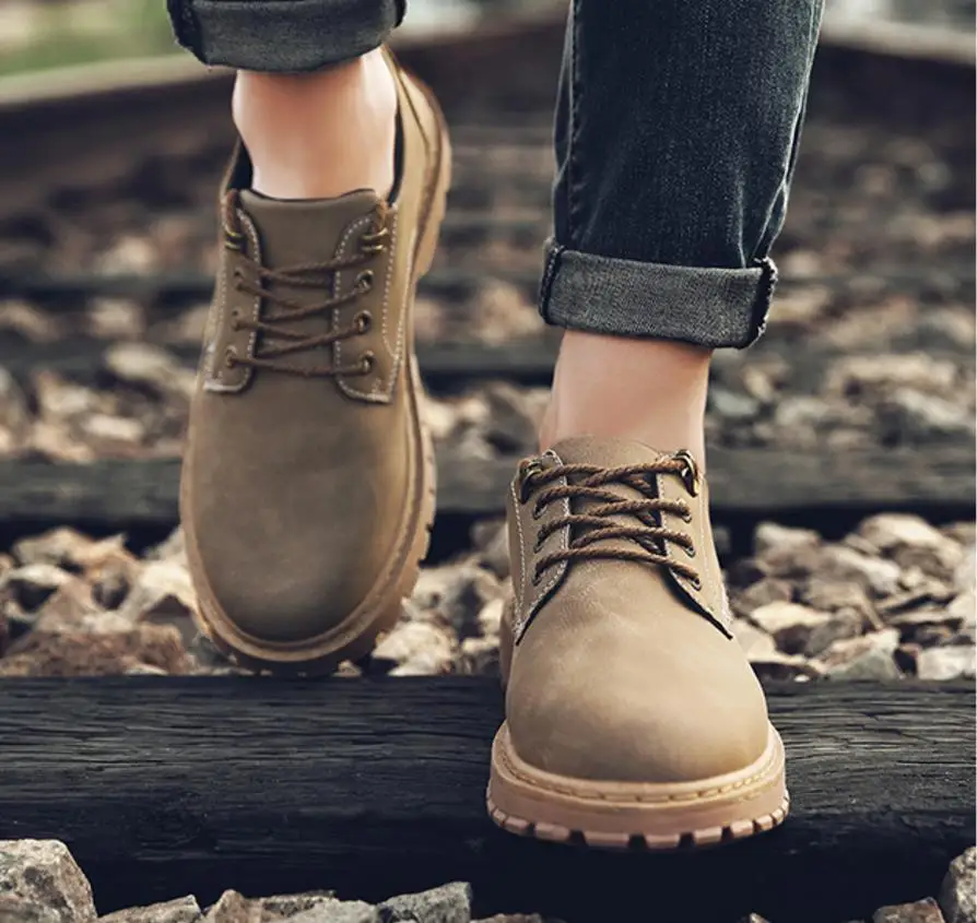 

Fall new men's casual British style Korean style men's big head shoes to match the thick bottom breathable fashion men shoes