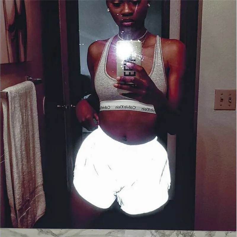Дамская мода ночник светоотражающие шорты Для женщин хип-хоп блестящее с эластичной резинкой на талии спортивные короткие брюки Женские однотонные серые летние шорты