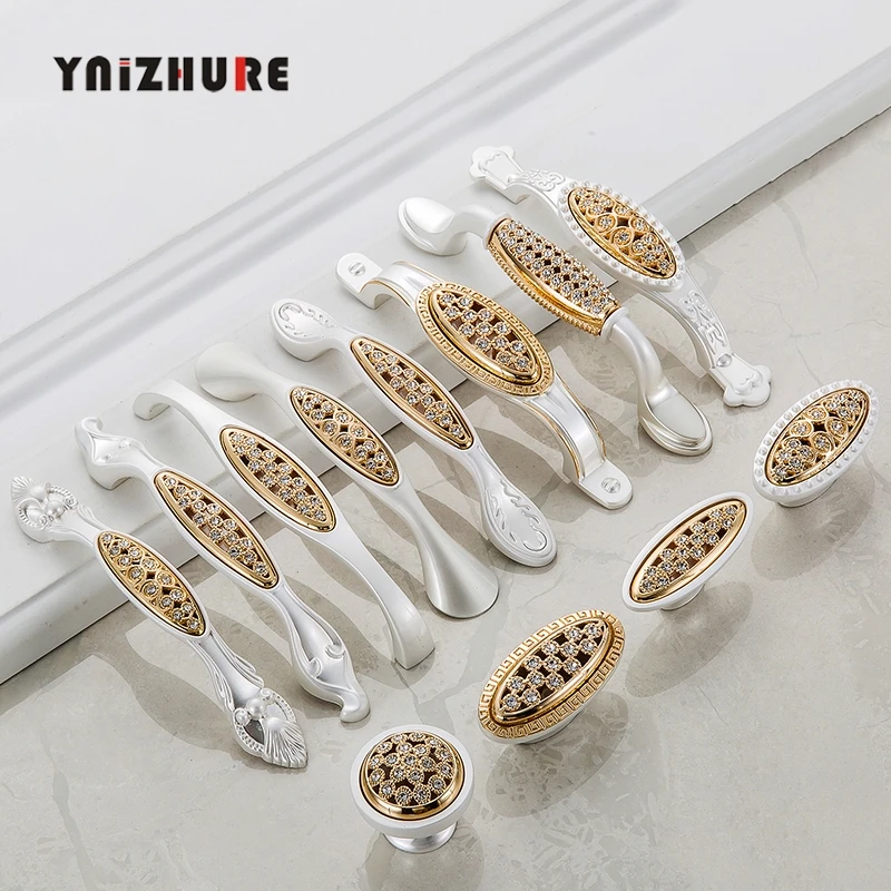 

Crystal Gold Door Handles with Diamond Luxury Zinc Alloy Cabinet Drawer Knobs European Wardrobe Furniture Handle Pulls