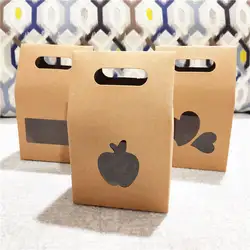 30 шт./лот Kraft Бумага стоя Коробки с Apple сердце образный ПВХ окно для торт Яйцо Пирог упаковочные подарки сумки-контейнеры для хранения