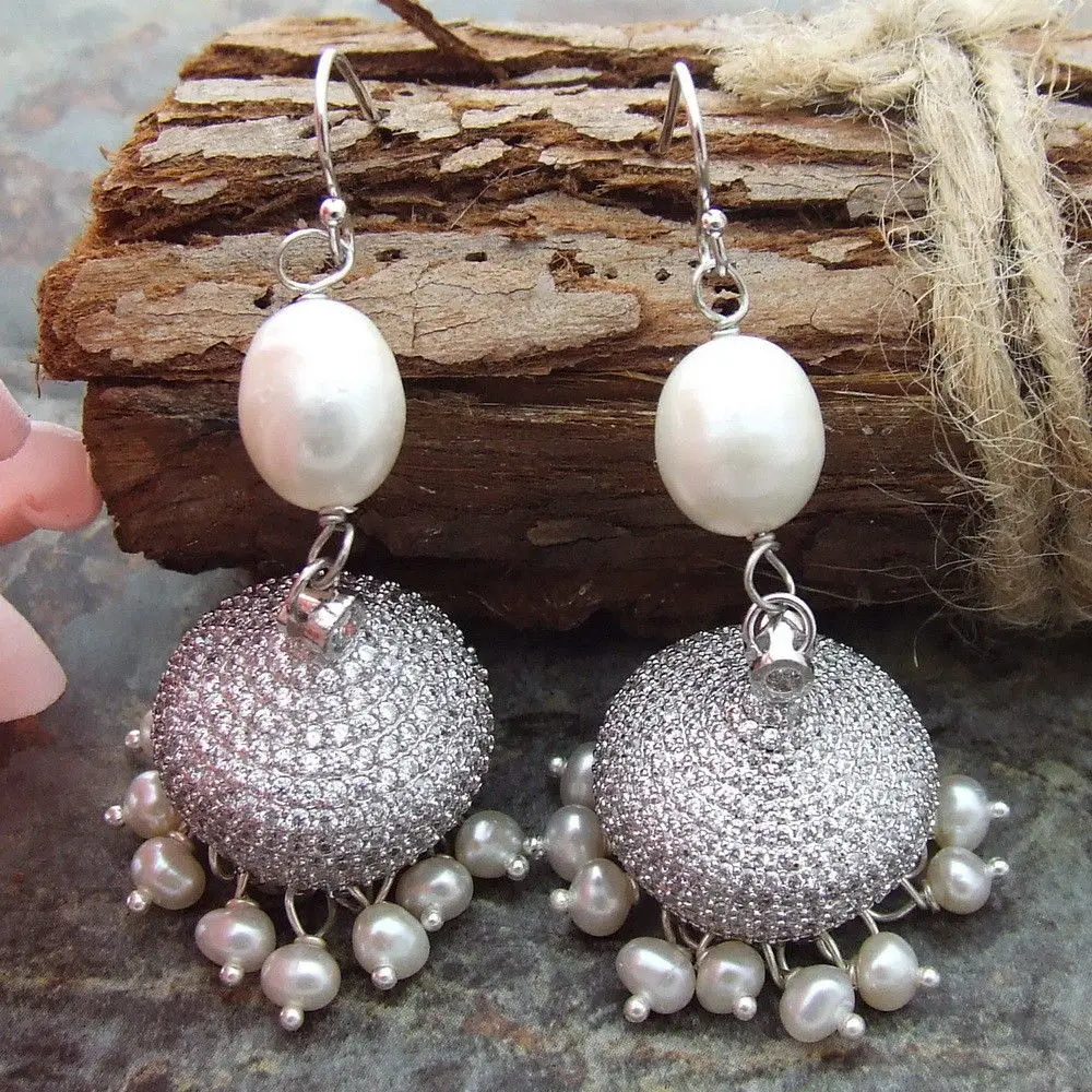 

AB082515 White Pearl Earrings CZ Fitting