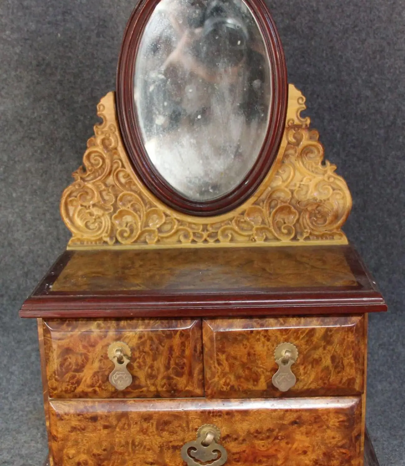 

15" Chinese Gold Nan Wood Carving Flower Drawer Mirror Box Toilet table Statue