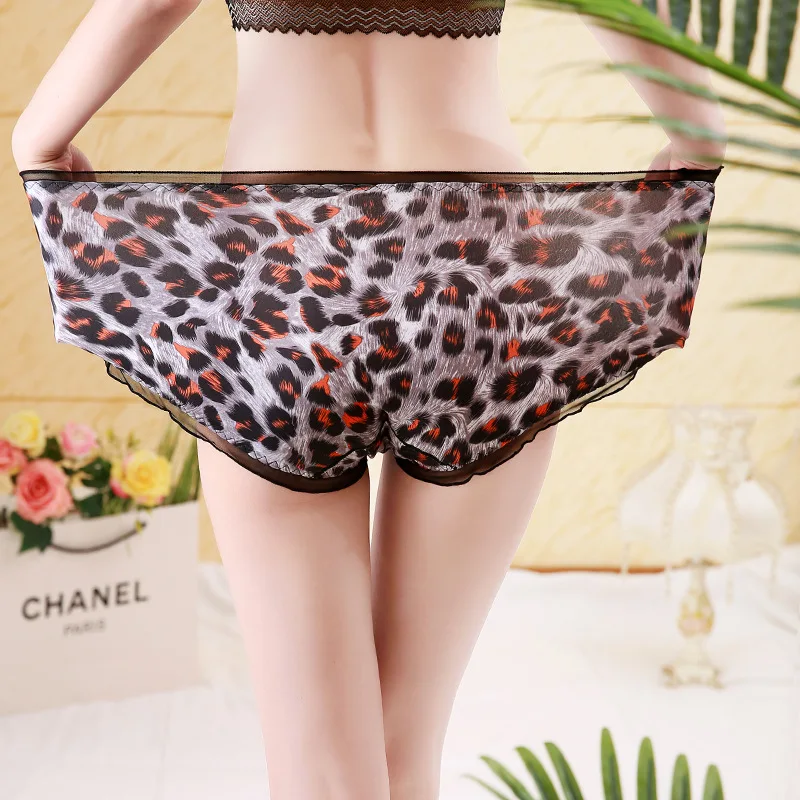 5087Model black show3.jpg