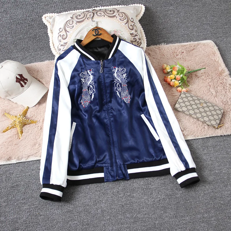 Courte Brodé Deux De Manteau Veste Souvenir Usure Côté Nouvelle Yokosuka Baseball Paon 2018 Femmes Bleu Satin Mode Volants dA6q6