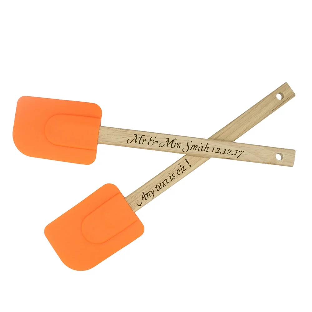 2 шт. персонализированные силиконовые деревянная лопатка силиконовые лопатки для выпечки сувениры для девичника весело металлическая кулинарная лопатка Свадебная вечеринка хлебопечки подарок - Цвет: orange