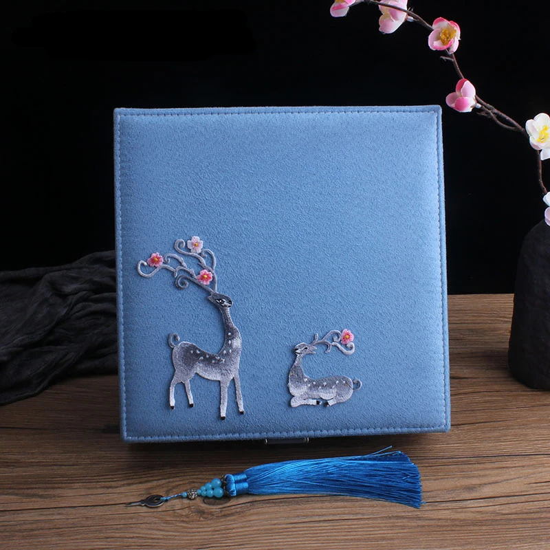 

Hot Sale Jewelry Case Stylish Retro Chinese national Storage Velvet Jewelry Box for Earring Bracelet Necklace lager jewelry case