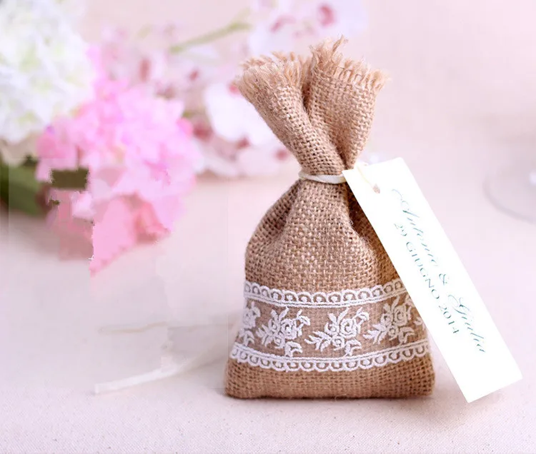 

50pcs/lot Jute Hessian Burlap Bags Lace Candy Bags Wedding Favors Bags Baby Shower vintage rustic wedding decoration