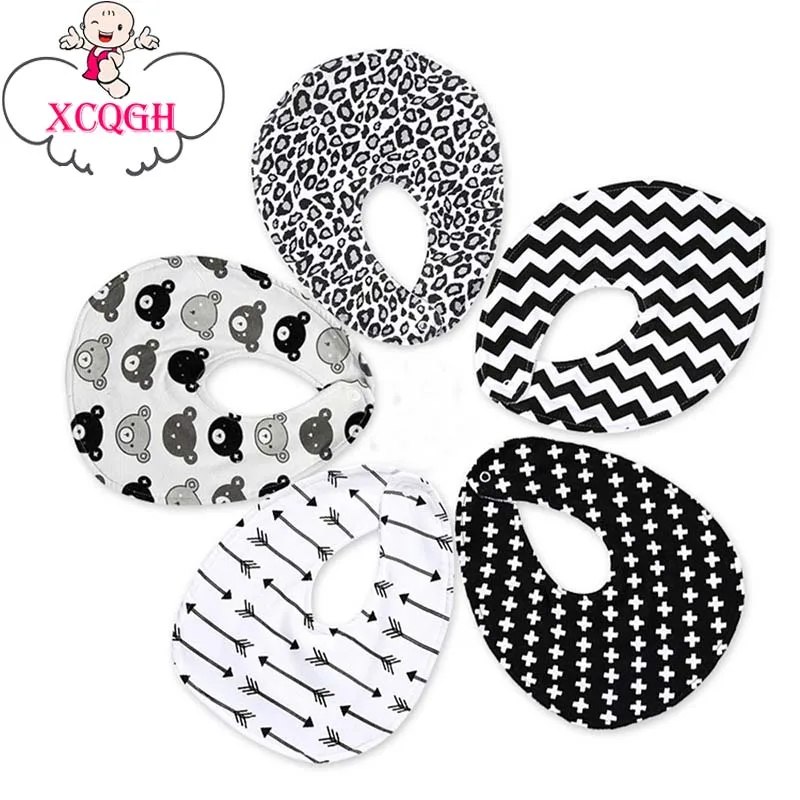 

XCQGH Cotton Bib Baby Boy Girl Bibs Bandana white and black Infant Toddler Triangle Newborn Feeding Burp Cloth Saliva Towel