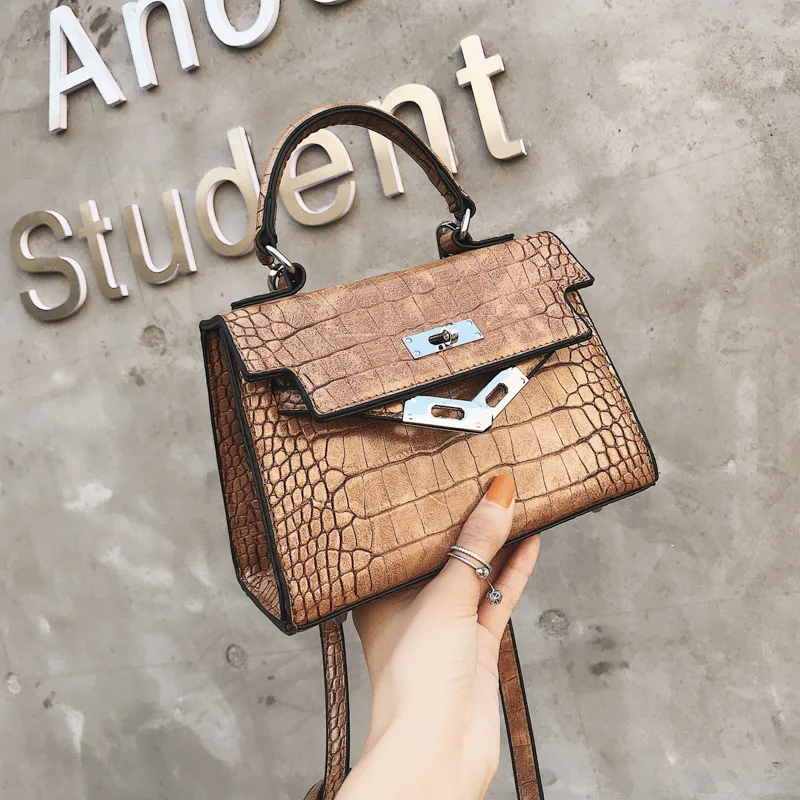 

Crocodile Women Messenger Bags PU Leather Ladies Cute Small Handbags Female Shoulder Bags 2018 red brown casual 2e9254