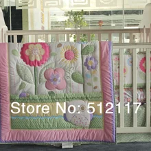 Розовый Божья коровка цветы цветок девушка детские кроватки Постельное белье 3 пунктов в том числе Стёганое Одеяло Бампер оснащен Простыни