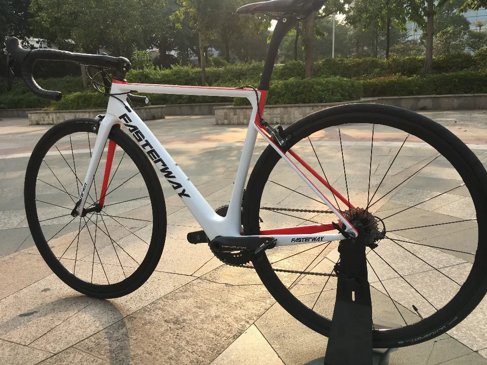 Flash Deal 700C carbon Road Complete Bike 22 Speed 105 5800 Groupset TAIWAN brand light blue sky FASTERWAY CLASSIC D brake 49/52/54/56/58 70 Flash Deal 700C carbon Road Complete Bike 22 Speed 105 5800 Groupset TAIWAN brand light blue sky FASTERWAY CLASSIC D brake 49/52/54/56/58 70