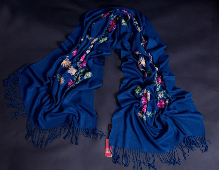 Черный вышитый цветок кашемировый шарф Пашмина для женщин Зимний теплый тонкий шарф с кистями шаль мода шаль шарфы - Цвет: navyblue