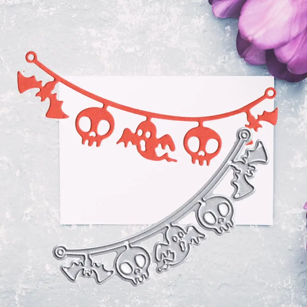 

Halloween Flag Cutting Dies Stencils for DIY Scrapbooking Album Paper Card Decorative Craft Embossing Die Cutting Knife Mold