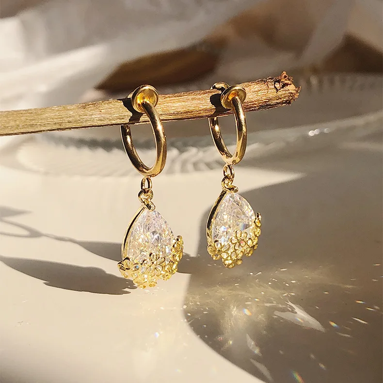 

Water Drop Cubic Zirconia Clip Earrings For Women Earcuff, Vintage Hollow Flower clip earrings without piercing Jewelry 2019