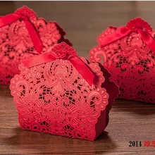 Красный Лазерная резка коробка конфет свадебной дизайнер коробка CB057 соответствие с приглашение CW057 с бантом 60 шт