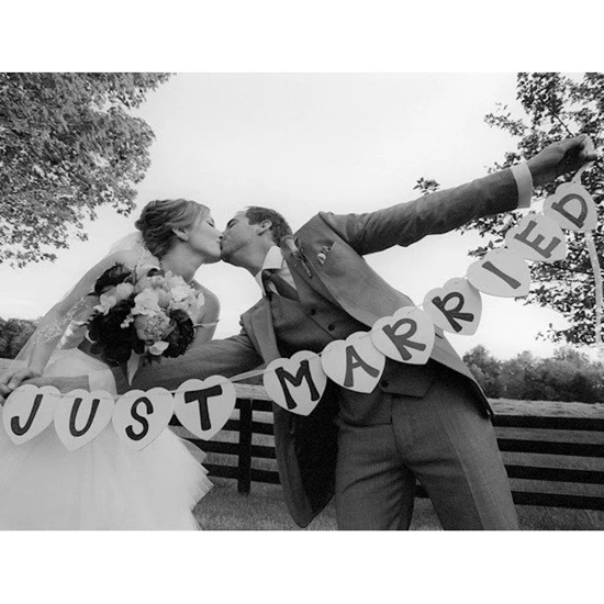 Free-Shipping-JUST-MARRIED-White-Wedding-Banner-Photo-Booth-Props-Photobooth-For-Wedding-Decoration-Event-Party
