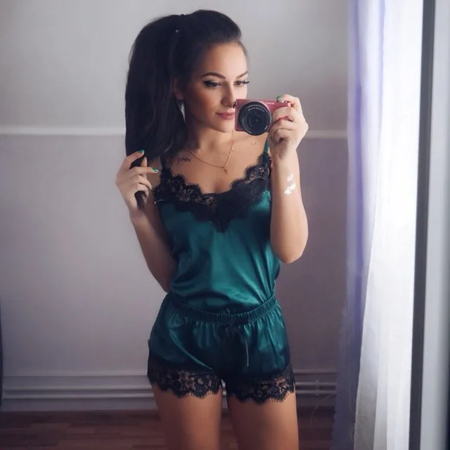 UTB8e_OZembIXKJkSaefq6yasXXaN.jpg_640x10000